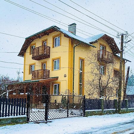Отель Ніч над Карпатами Славское Экстерьер фото